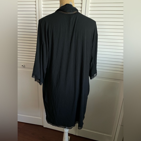 Victoria’s Secret black robe - Picture 4 of 4